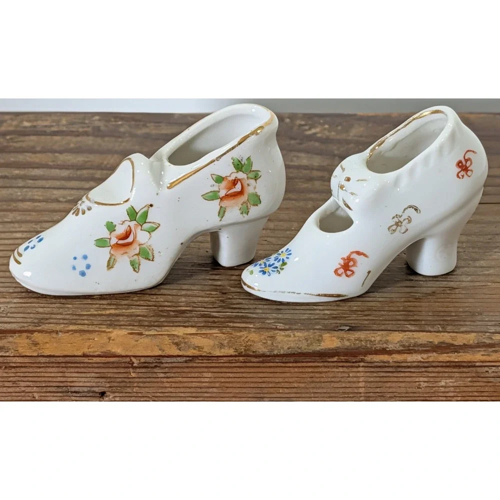 Vintage Occupied Japan Porcelain Shoe Vases Pair Hand Painted Floral Gold Trim